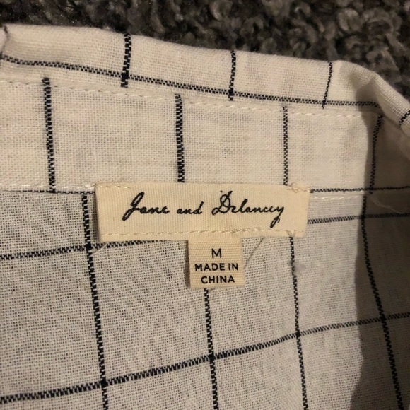 Jane & Delancey blouse with flared bottom. EUC! - Picture 4 of 6